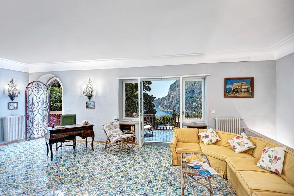 Villa Goldfinger Капри Экстерьер фото