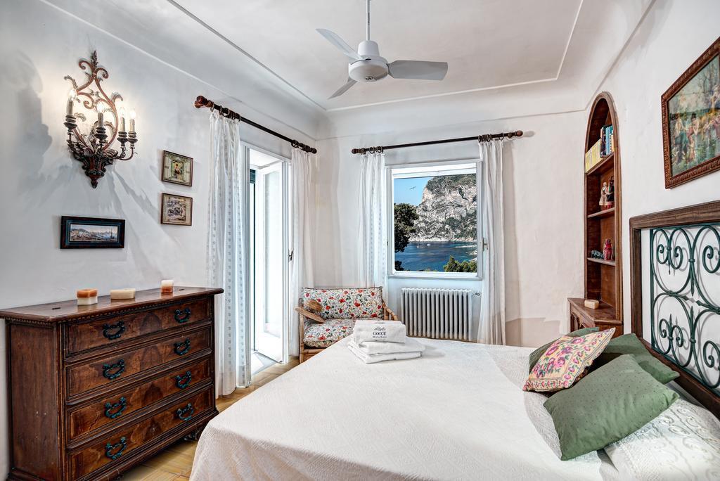 Villa Goldfinger Капри Экстерьер фото