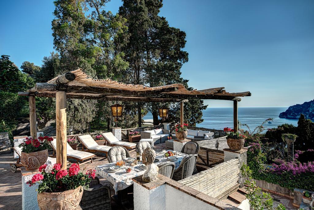 Villa Goldfinger Капри Экстерьер фото